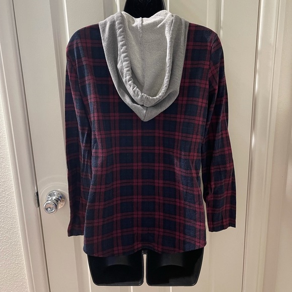 Passport Women’s Flannel - Picture 2 of 3
